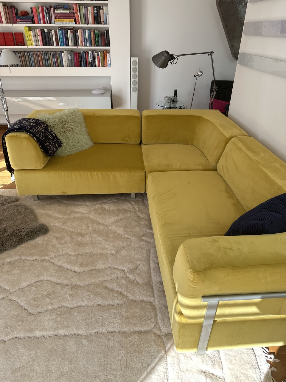 Image 6 of Cor corner sofa
