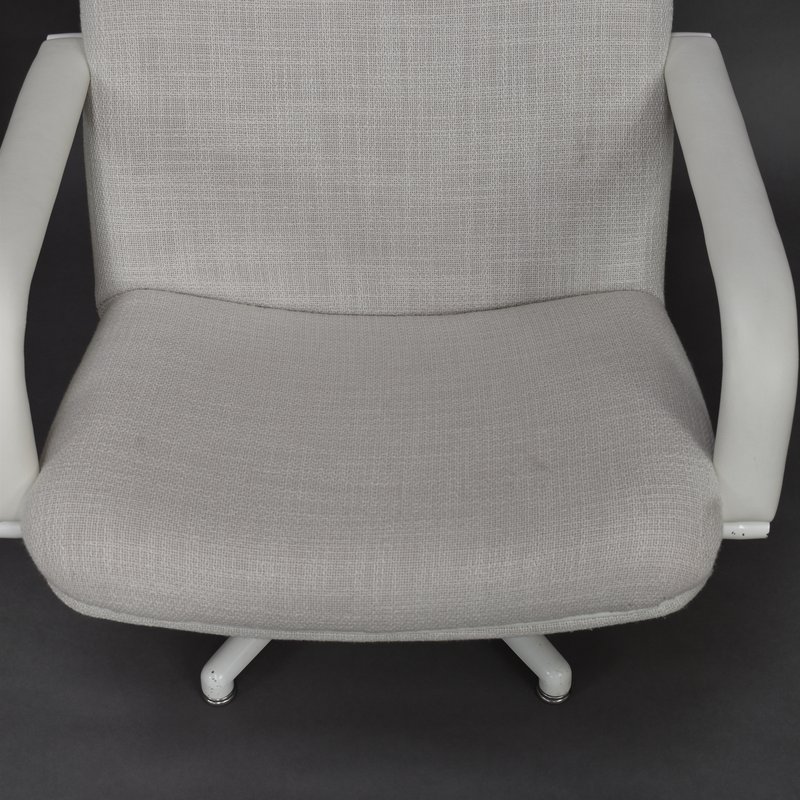 2 Geoffrey Harcourt for Artifort f154 lounge chairs