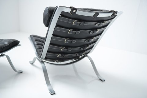 Möbel AB ARI door Arne Norell vintage fauteuil in zwart leer