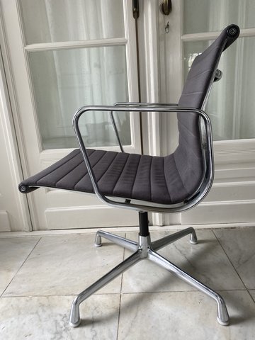 Herman Miller for Charles & Ray Eames office chair