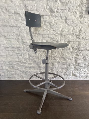 Friso Kramer Industrial drawing table chair