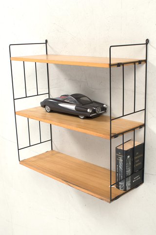Wire frame wall cabinet