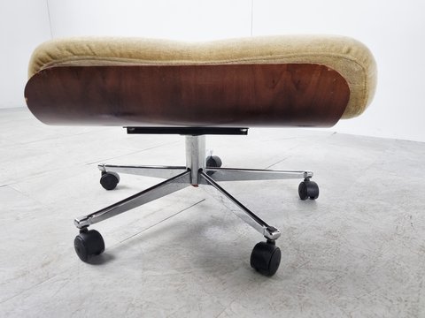 Mid Century lounge chair + stool