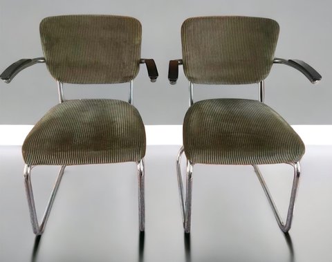 2 x vintage Ahrend de Cirkel stoelen