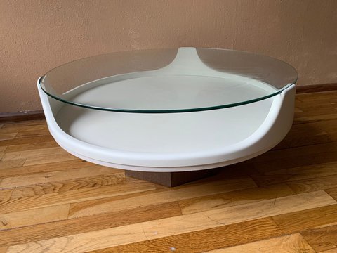 Space age coffeetable