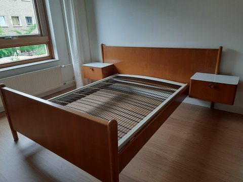 Vintage bed