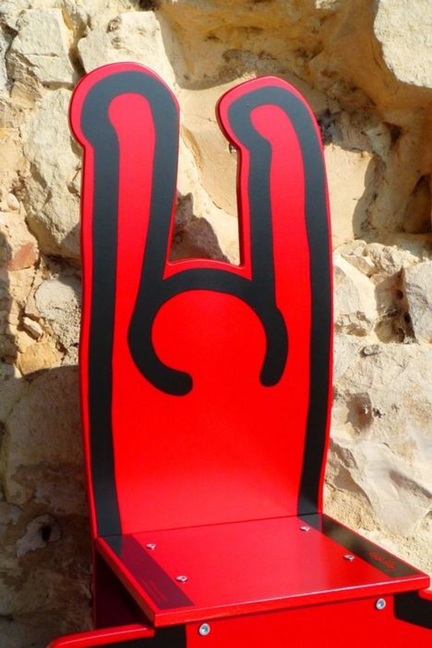Keith Haring Hochstuhl / Dekorationsobjekt rot image 12