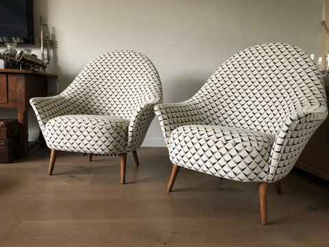 2x vintage Italian armchairs