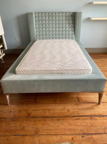 Opaque & Sheer Bed No 1 Ontwerp Roderick Vos