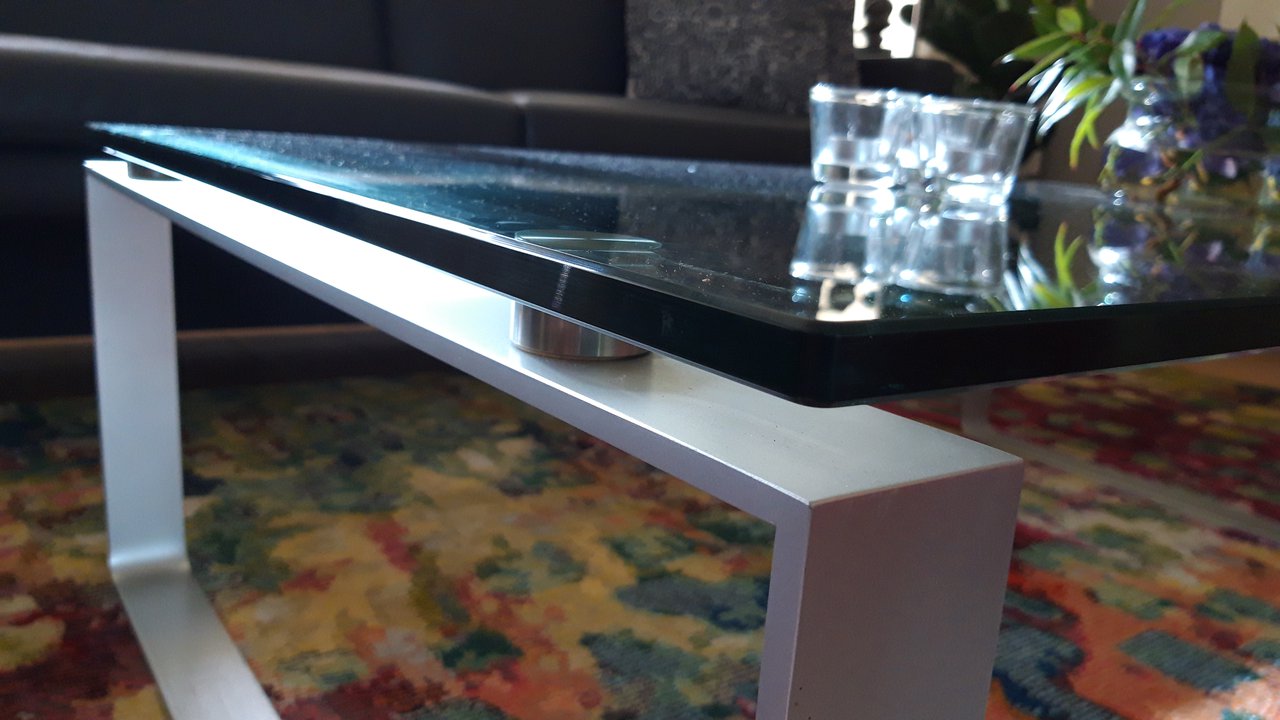 Rolf Benz glass design coffee table image 5