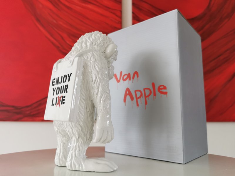 Van Apple - Street Monkey - Enjoy Your Li(f)e