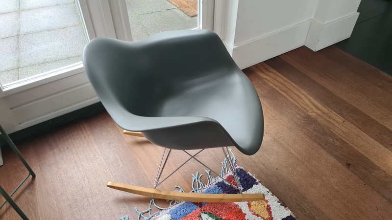 Vitra Eames Rocking Arm Chair (RAR)