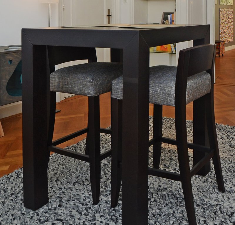 Meridiani bar table + 2 bar stools
