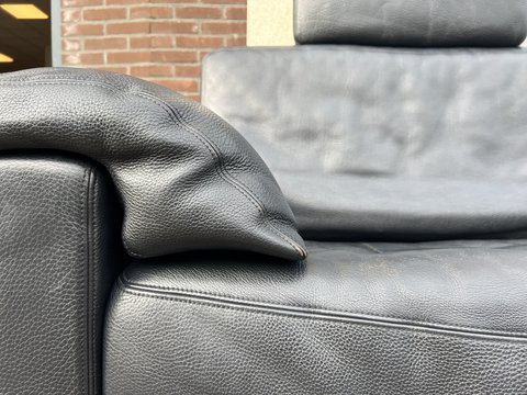De Sede 17 Sofa Blue Leather