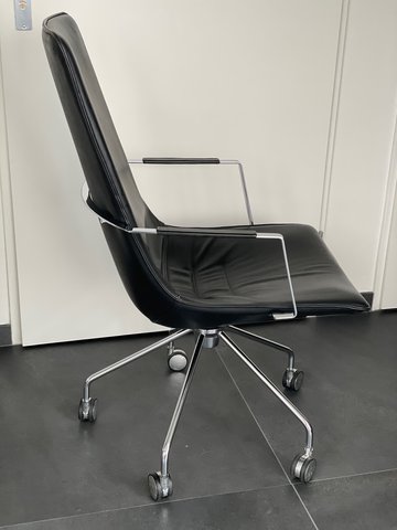 Lammhults Comet Easy chair