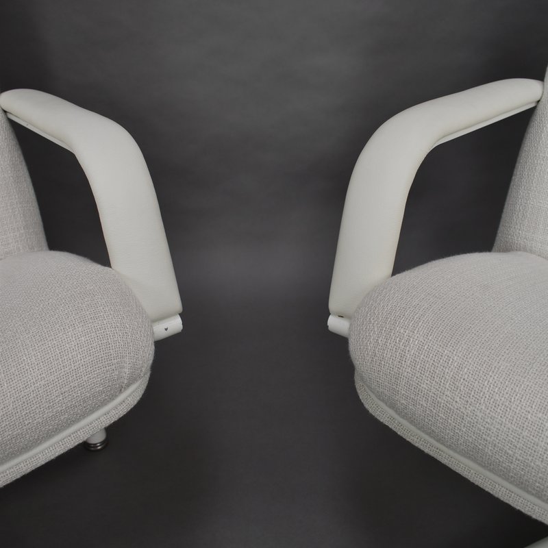 2 Geoffrey Harcourt for Artifort f154 lounge chairs