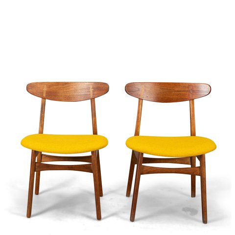 2x Carl Hansen & Son CH30 chairs | € 2,299 | Whoppah