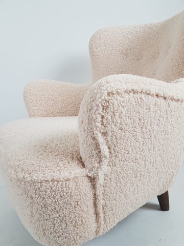 Artifort armchair teddy fabric reupholstered Theo Ruth