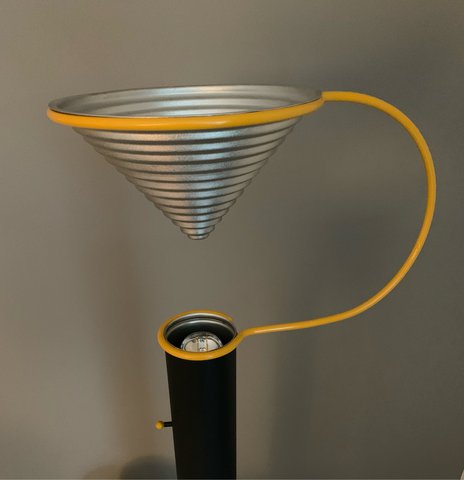 Eleusi floor lamp; mini basket
