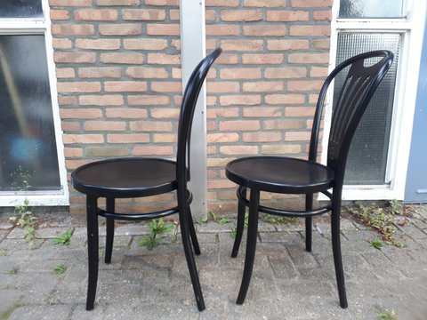 2x black Thonet chairs