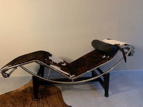 Cassina LC4 Corbusier chaise longue