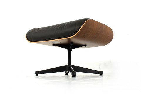 Vitra Charles Eames Lounge Chair Ottoman  in Premium Leder und amerikanischer Kirschbaum