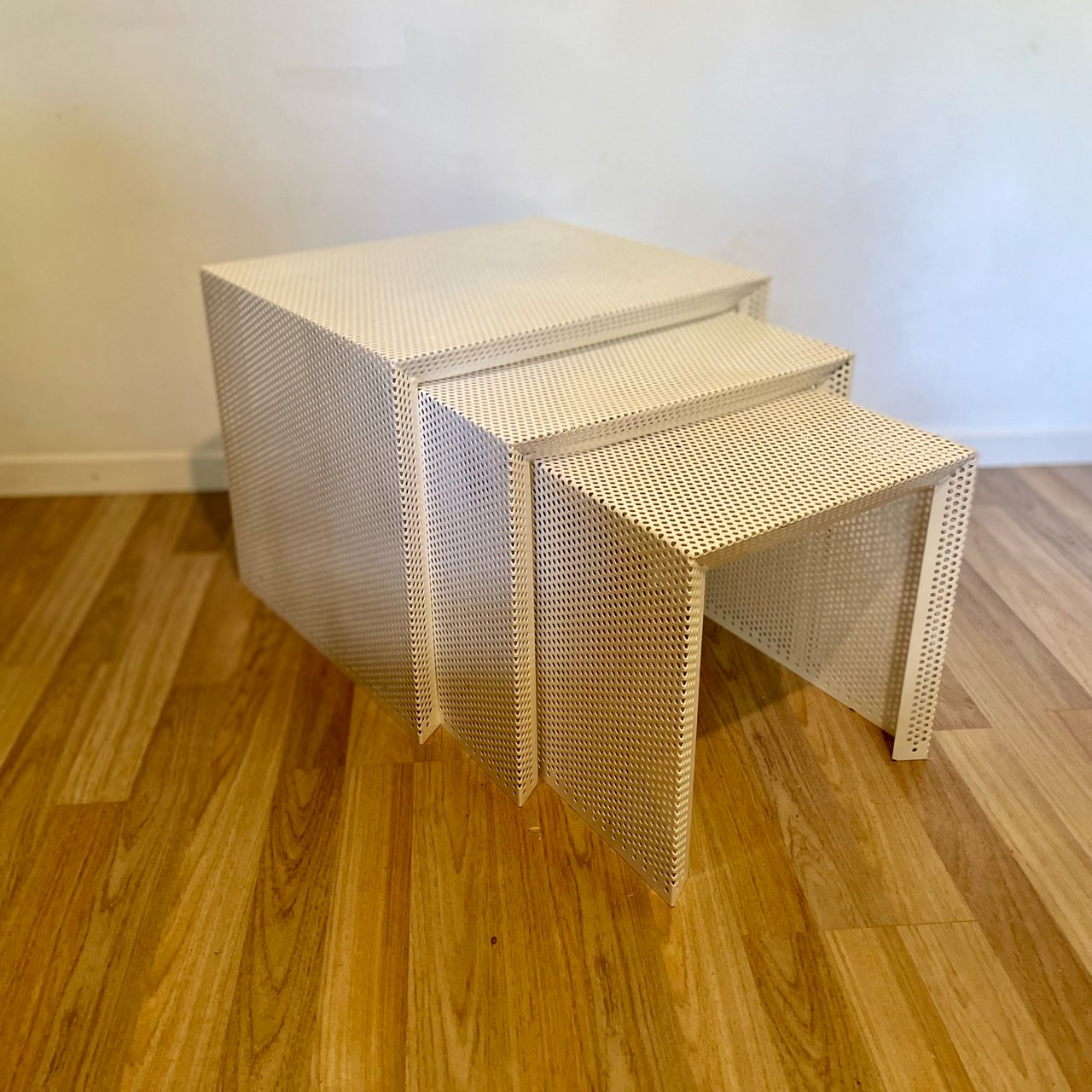 3 x nesting tables image 1