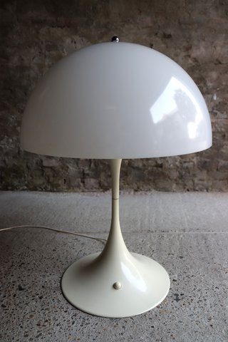 Verner Panton Panthella - Table Lamp 23430