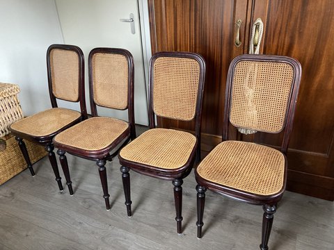 4x Thonet stoelen