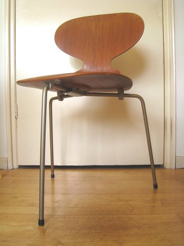 Fritz Hansen stoel model 3100 door Arne Jacobsen