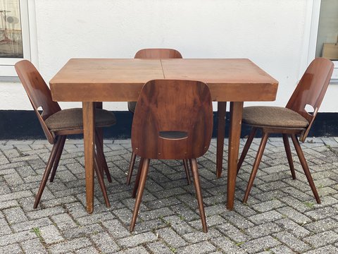 Frantisek ‘Lollipop” Chairs with Dining Table - set van 5