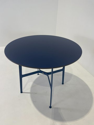 SP01 by Tom Fereday Eileen table