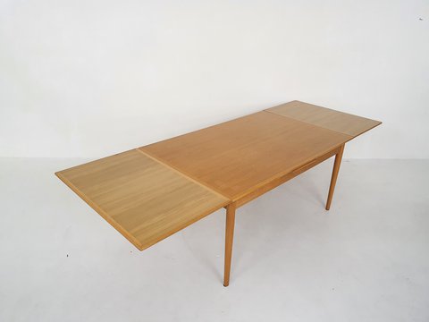 Large scandinavian blonde extendable dining table, 1960's