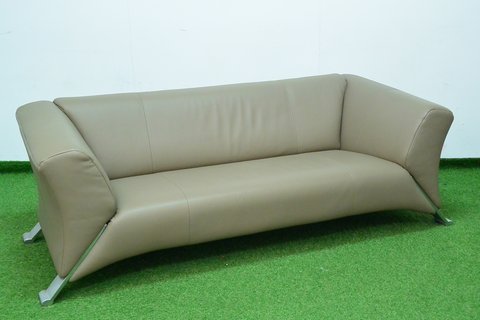 Rolf Benz 322 designer sofa