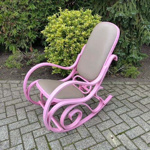 Thonet pink € 250 | Whoppah