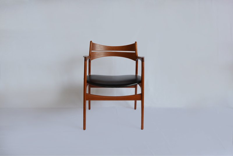 Christiansen Møbelfabrik - Teak armchair by Erik Buch