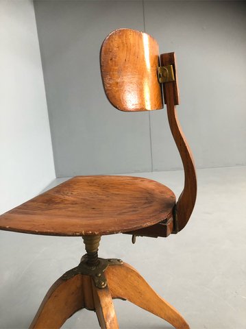 Buffer draaibare Bauhaus vintage stoel