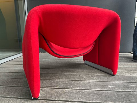 Artifort F598 Groovy lounge chair