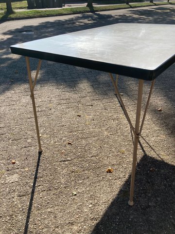 Gispen table