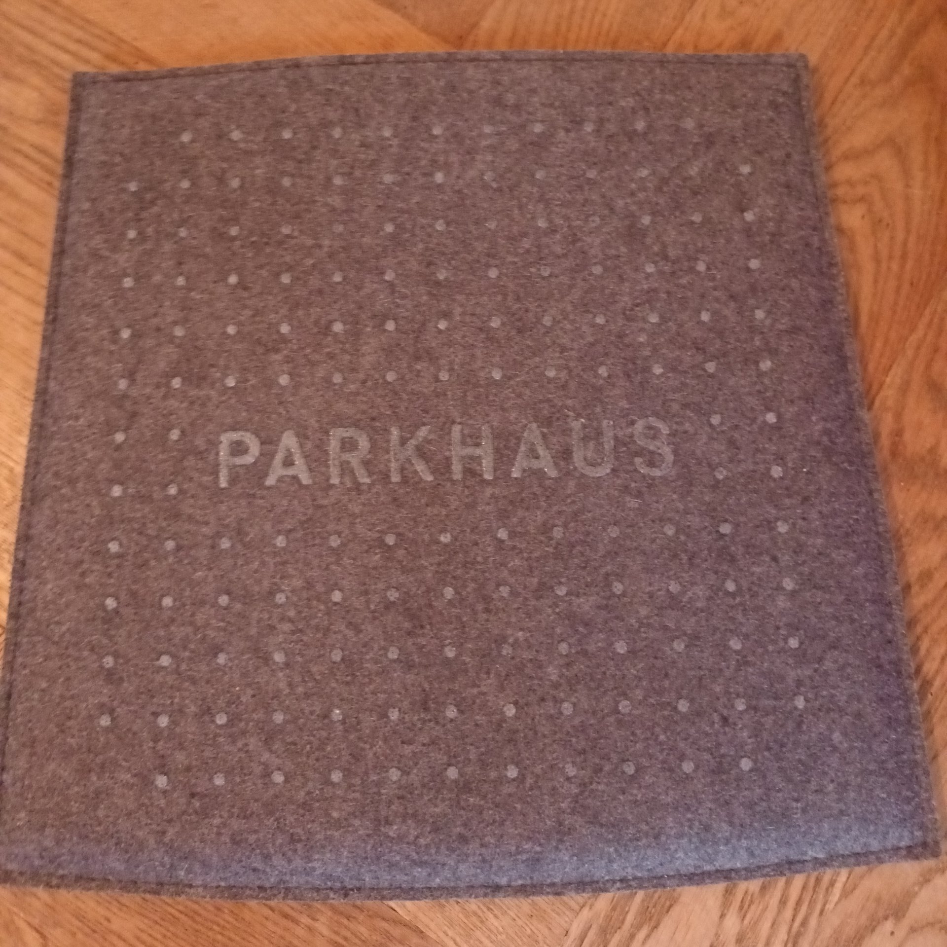 rijstwijn strak cijfer 8x Parkhaus kussens | € 160 | Whoppah