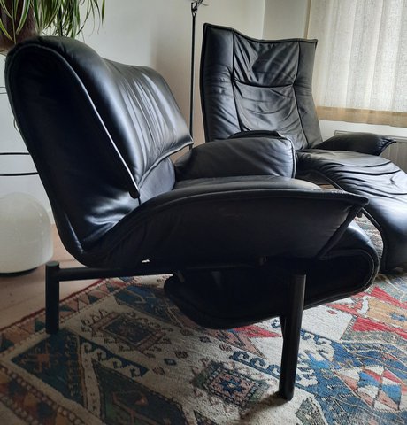 2 x Leather  Cassina Vico Magistretti 'Veranda' sofa's