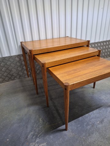 3x Vintage side table