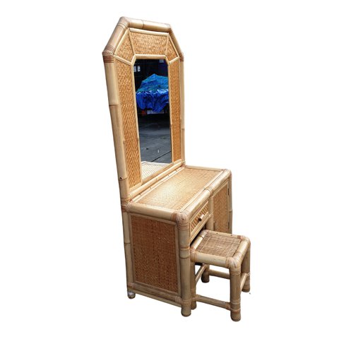 Bamboo dressing table