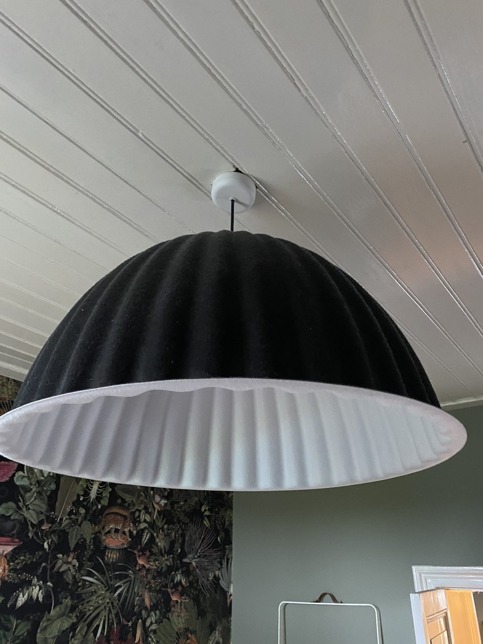 Image 3 of Muuto Under the Bell hanging lamp