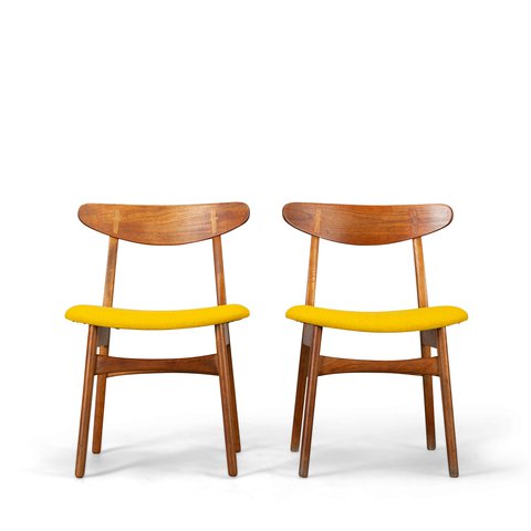 2x Carl Hansen & Son CH30 chairs