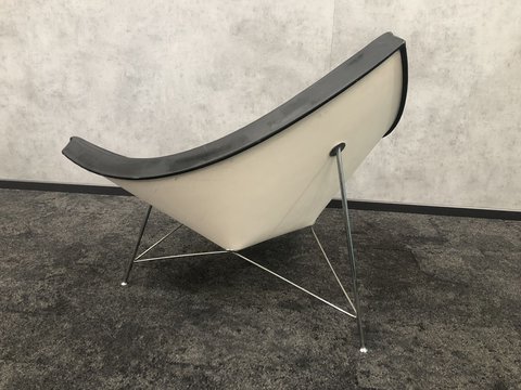 Vitra George Nelson Coconut chair