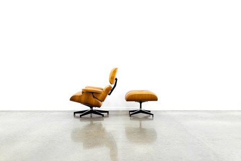 Eames lounge chair+ ottoman
