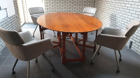 Schuitema cherry wood lop-eared table