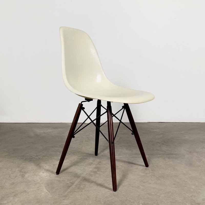 DSW Chair by Charles & Ray Eames
