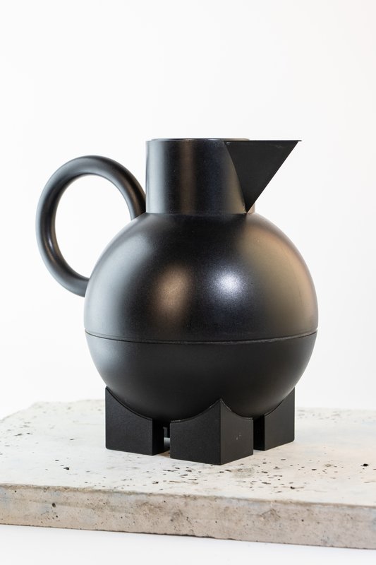 Alessi - Thermos Jug by Michael Graves (black)